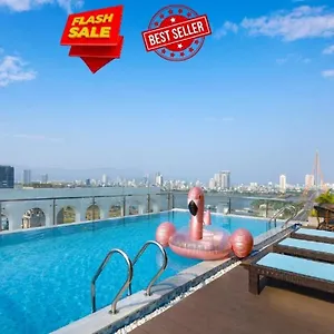 https://gold-plaza.hotelsofhoian.com
